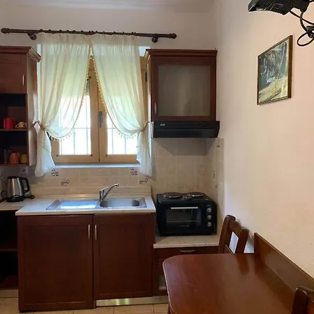 Alexandros Appartement Káto Loutrákion Buitenkant foto