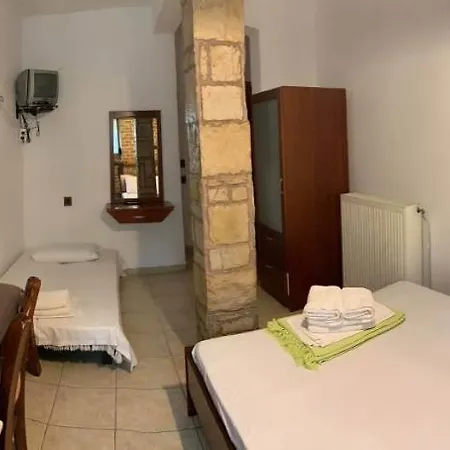 Alexandros Appartement Káto Loutrákion Buitenkant foto