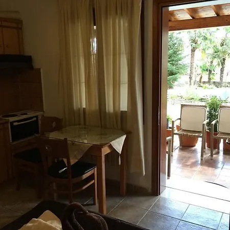 Alexandros Appartement Káto Loutrákion Buitenkant foto
