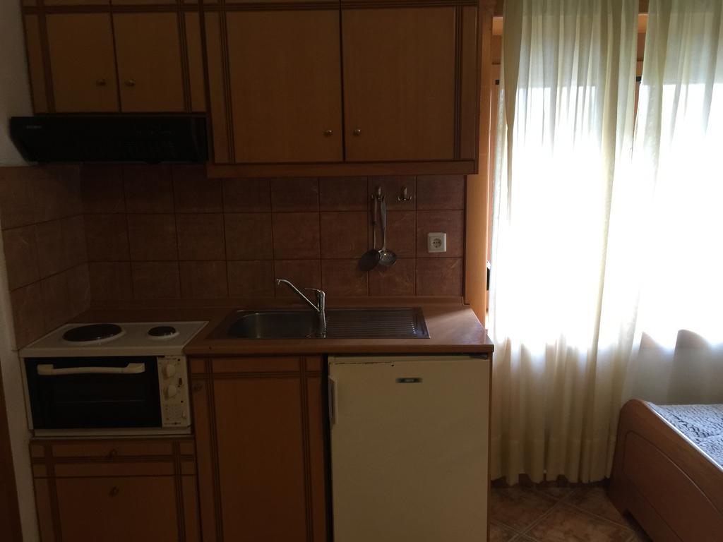 Apartment Alexandros *
