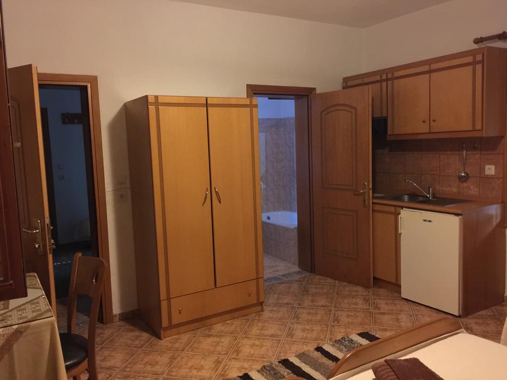 Apartment Alexandros