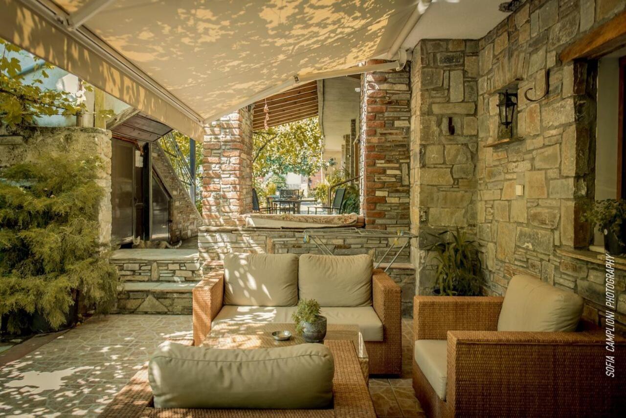 Alexandros Apartment *
