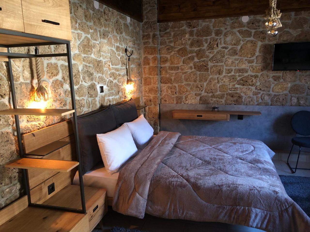 Apartment Alexandros *